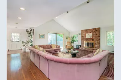 2 Stonytown Road, Manhasset, NY 11030 - Photo 4