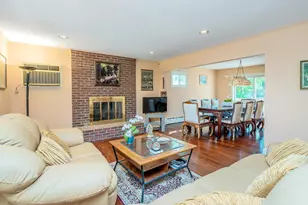 2 Stonytown Rd, Manhasset, NY 11030 - Photo 16