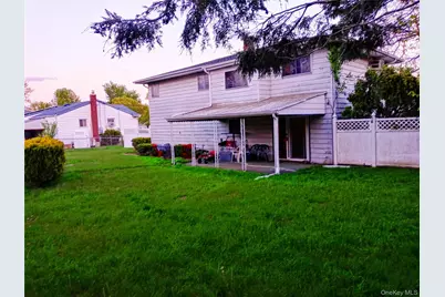 161 Wurz Street, Brentwood, NY 11717 - Photo 10