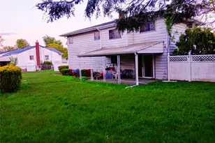 161 Wurz St, Brentwood, NY 11717 - Photo 10