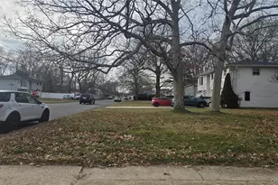 161 Wurz St, Brentwood, NY 11717 - Photo 2