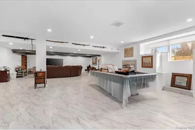 22 Lake Road, Great Neck, NY 11020 - Photo 28