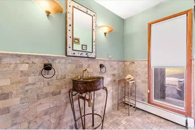 22 Lake Road, Great Neck, NY 11020 - Photo 16