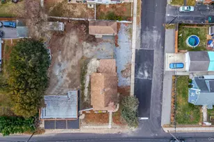 45 Redington St, Bay Shore, NY 11706 - Photo 34