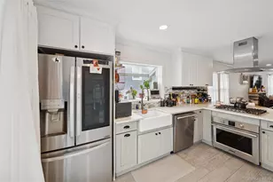 1038 Traymore Blvd, Island Park, NY 11558 - Photo 10