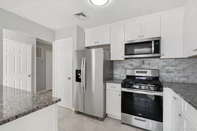 43 Cherry Street, Central Islip, NY 11722 - Photo 10