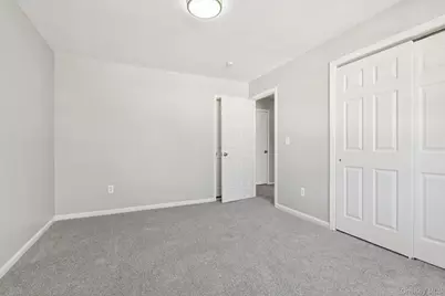 43 Cherry Street, Central Islip, NY 11722 - Photo 16