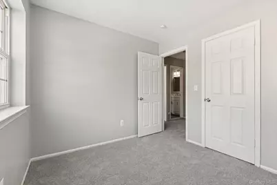 43 Cherry Street, Central Islip, NY 11722 - Photo 18