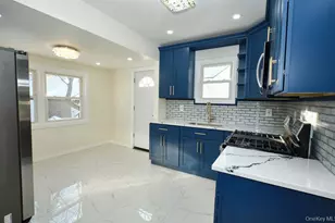 241-20 83rd Ave, Bellerose, NY 11426 - Photo 10