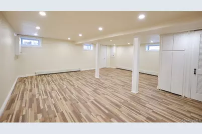 24120 83rd Avenue, Bellerose, NY 11426 - Photo 24