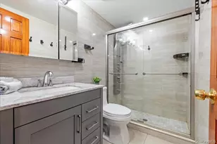 85 Briarcliff Rd, Westbury, NY 11590 - Photo 20