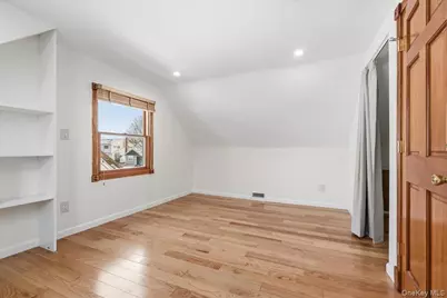 85 Briarcliff Road, Westbury, NY 11590 - Photo 26