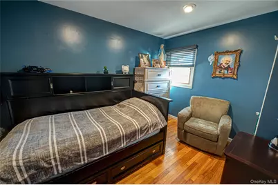 37 W 10th Street, Deer Park, NY 11729 - Photo 14
