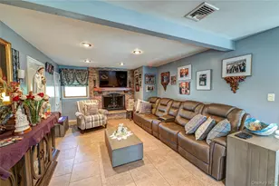 37 W 10th St, Deer Park, NY 11729 - Photo 10