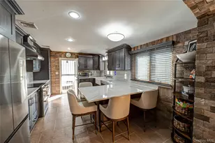 37 W 10th St, Deer Park, NY 11729 - Photo 8