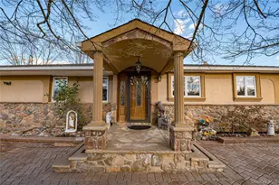 37 W 10th St, Deer Park, NY 11729 - Photo 4