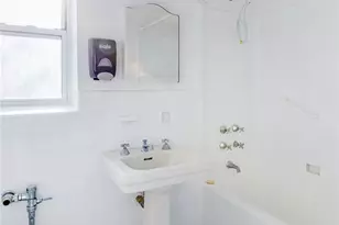 474 W 238th St, Bronx, NY 10463 - Photo 16