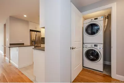661 W Broadway #402, Long Beach, NY 11561 - Photo 14