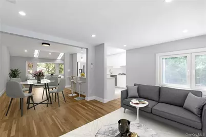 27 Meadowfield Lane, Glen Cove, NY 11542 - Photo 6