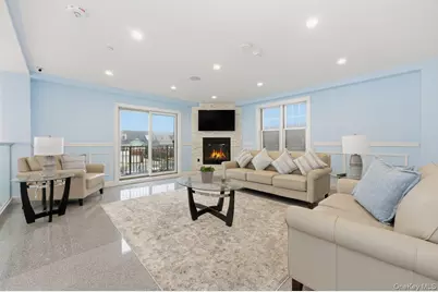 661 W Broadway #404, Long Beach, NY 11561 - Photo 4