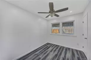 170 5th St, Hicksville, NY 11801 - Photo 16