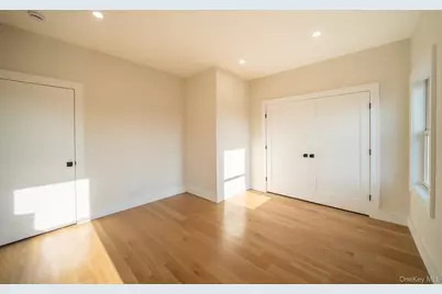60 Ramble Lane, Levittown, NY 11756 - Photo 36