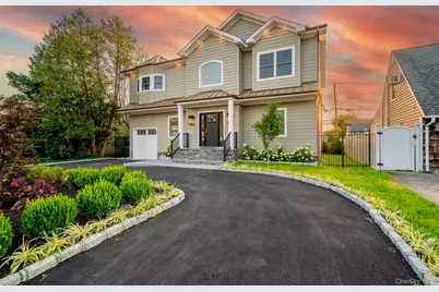 60 Ramble Lane, Levittown, NY 11756 - Photo 2