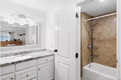 525 Riverleigh Avenue #45, Riverhead, NY 11901 - Photo 8