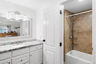 525 Riverleigh Ave, Riverhead, NY 11901 - Photo 8