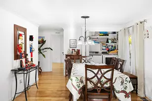 525 Riverleigh Ave, Riverhead, NY 11901 - Photo 4