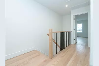 35A Dunwood Road, Port Washington, NY 11050 - Photo 14