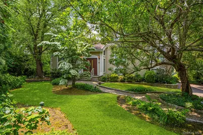 31 Clover Place, New Rochelle, NY 10805 - Photo 38