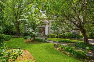 31 Clover Pl, New Rochelle, NY 10805 - Photo 38