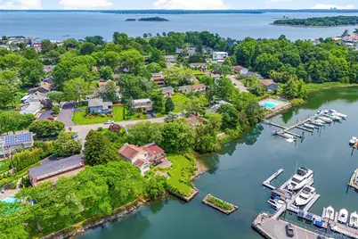 31 Clover Place, New Rochelle, NY 10805 - Photo 1