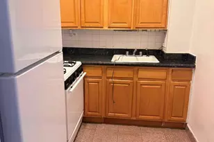 41-07 Bowne St, Flushing, NY 11355 - Photo 4