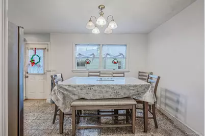 15 Macon Street, Lindenhurst, NY 11757 - Photo 12