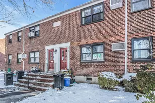 21-47 Utopia Pkwy, Whitestone, NY 11357 - Photo 2