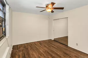 21-47 Utopia Pkwy, Whitestone, NY 11357 - Photo 10