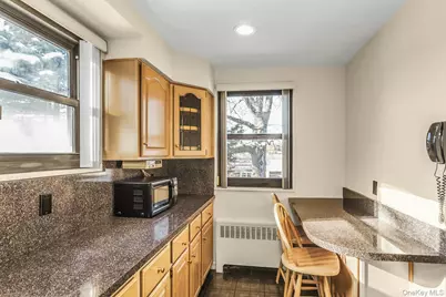 21-47 Utopia Parkway #2, Whitestone, NY 11357 - Photo 8