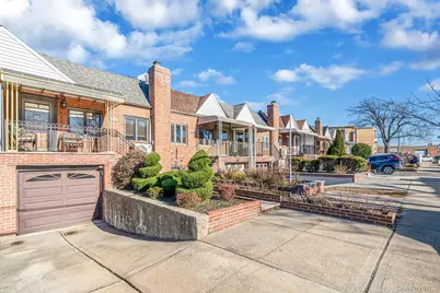 8615 77th Avenue, Glendale, NY 11385 - Photo 2