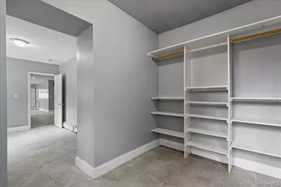 1021 E 213th Street, Bronx, NY 10469 - Photo 22