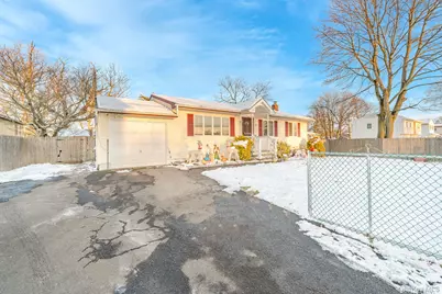 1175 Little East Neck Road, West Babylon, NY 11704 - Photo 20