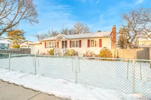 1175 Little East Neck Rd, West Babylon, NY 11704 - Photo 2