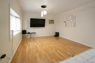 59 Corncrib Ln, Levittown, NY 11756 - Photo 4