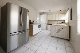 59 Corncrib Ln, Levittown, NY 11756 - Photo 6