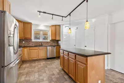 238A Throggs Neck Boulevard, Bronx, NY 10465 - Photo 4