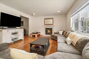 18 Coach House Ct, New Windsor, NY 12553 - Photo 16