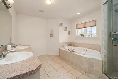 18 Coach House Court, New Windsor, NY 12553 - Photo 42