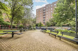 1 Vincent Rd, Bronxville, NY 10708 - Photo 16