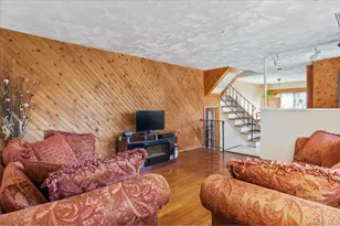 25 Ford Dr W, Massapequa, NY 11758 - Photo 6